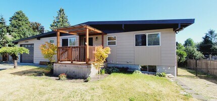 13240 22nd Ave S in Seatac, WA - Building Photo - Building Photo