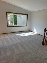 3438 Chalet View Ln NW in Rochester, MN - Building Photo - Building Photo