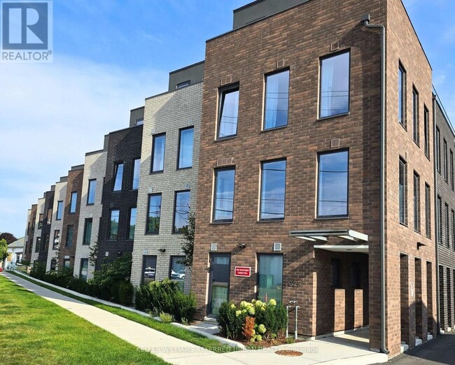 property at 325-325 University Ave W