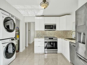 1257 NW 91st Ave in Coral Springs, FL - Building Photo - Building Photo