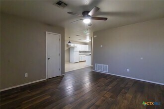 2708 Edgefield St in Killeen, TX - Foto de edificio - Building Photo
