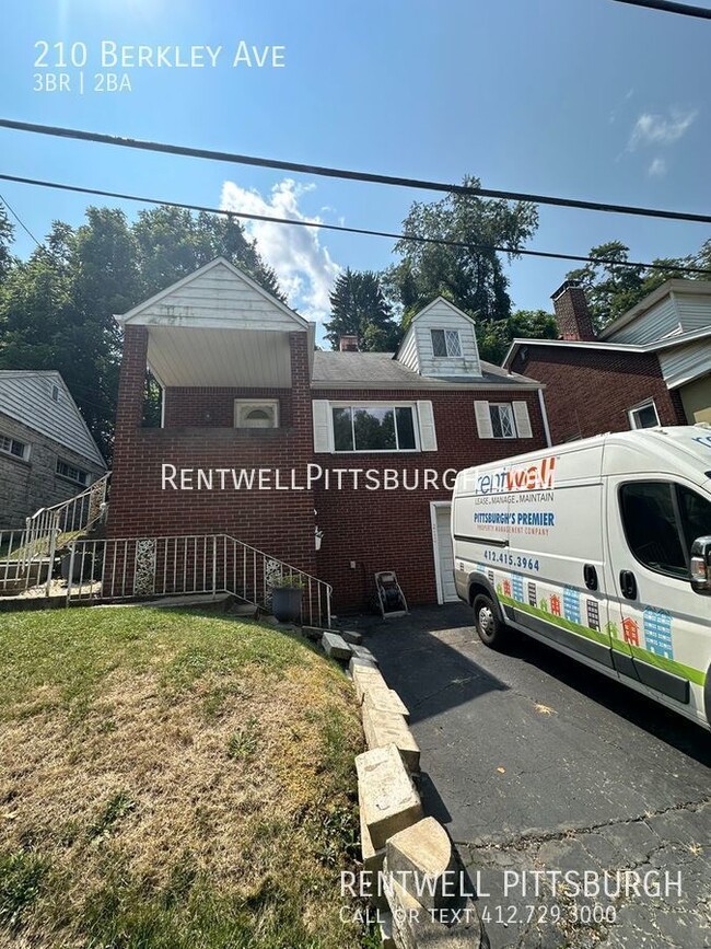 210 Berkley Ave in Pittsburgh, PA - Foto de edificio - Building Photo