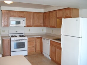 8755 Hilton Rd, Unit #1 in Brighton, MI - Building Photo - Building Photo