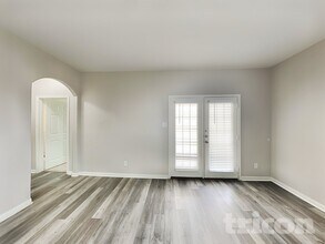 11350 Luckey Ledge in San Antonio, TX - Foto de edificio - Building Photo