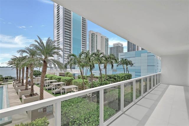 600 NE 27th St, Unit 703 in Miami, FL - Foto de edificio - Building Photo