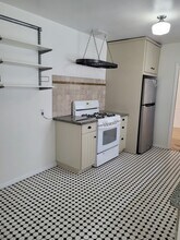 1304 Walnut Ave in Manhattan Beach, CA - Building Photo - Building Photo