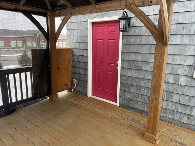 898 Ridge Rd in Webster, NY - Building Photo - Building Photo