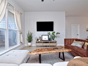 114 Keomuku in Bastrop, TX - Building Photo - Building Photo