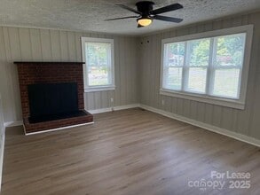 419 Eastside Dr in Statesville, NC - Building Photo - Building Photo