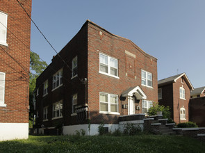 954 S Floyd St in Louisville, KY - Foto de edificio - Building Photo