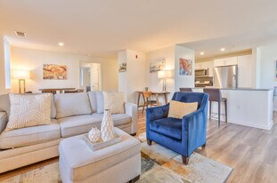 12000 Main Campus Dr, Unit FL1-ID1050336P in Lexington, MA - Building Photo