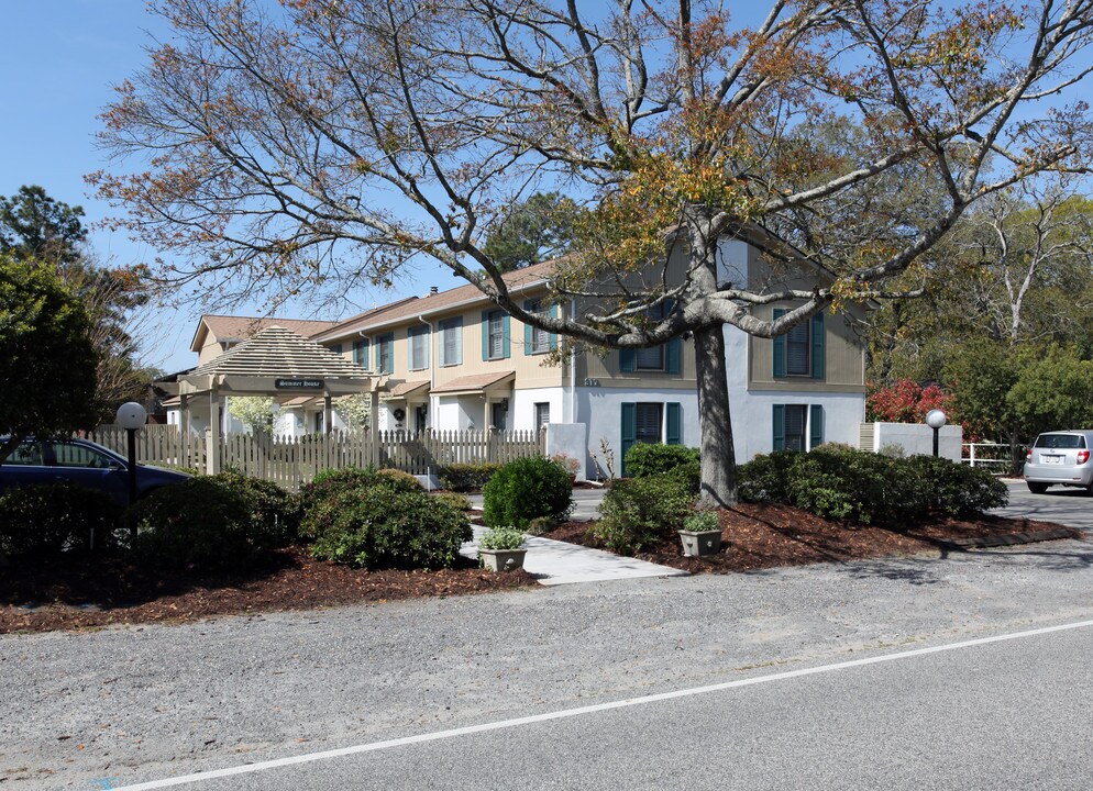 Summer House in Myrtle Beach, SC - Building Photo