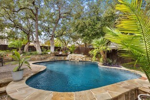 411 Cadence Hill in San Antonio, TX - Building Photo