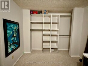 1330 Trowbridge Dr in Oshawa, ON - Building Photo - Building Photo