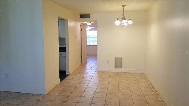 4325 Aegean Dr in Tampa, FL - Building Photo - Building Photo