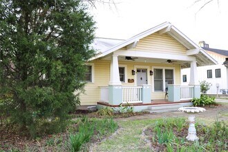 4804 Caswell Ave in Austin, TX - Foto de edificio - Building Photo