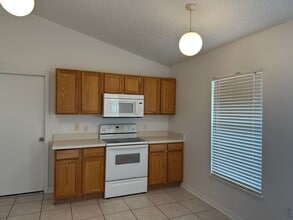 1263 Comerwood Dr in Deltona, FL - Building Photo - Building Photo