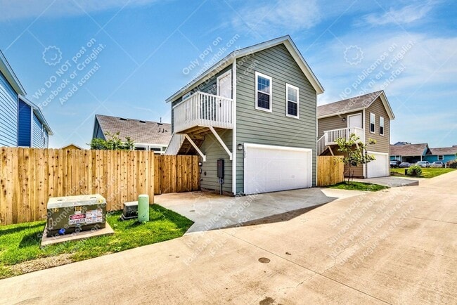 property at 1628 Arbor Knot Dr