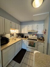 204 Ledgewood Cir in Burlington, VT - Building Photo - Building Photo