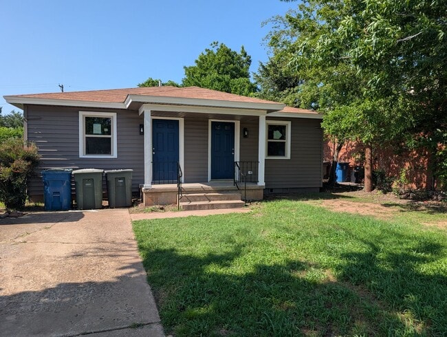 property at 9 W Thatcher St