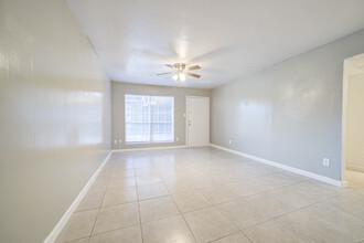 Ashford Santa Fe in Houston, TX - Building Photo - Building Photo