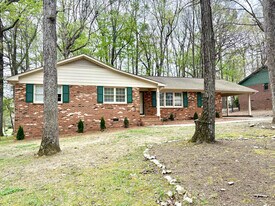 720 Clarion Dr in Durham, NC - Building Photo