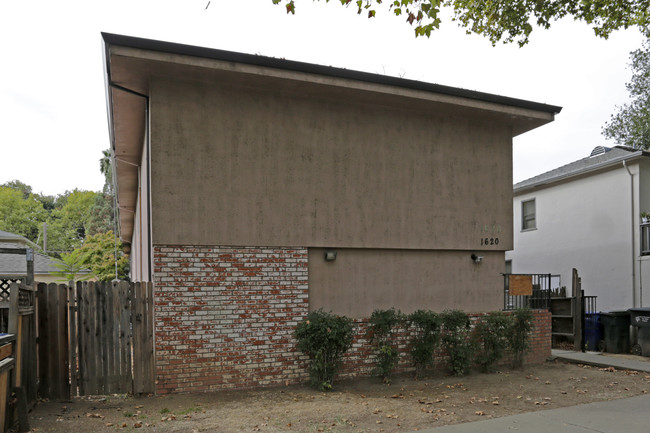 1620 U St in Sacramento, CA - Foto de edificio - Building Photo