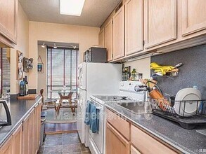 3110 N Sheridan Rd in Chicago, IL - Building Photo - Building Photo