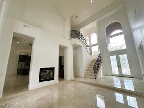 2025 Grouse St in Las Vegas, NV - Building Photo - Building Photo