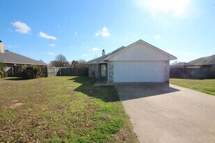204 Willow Rd in Bullard, TX - Building Photo