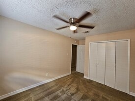 8314 Streamside Dr in Houston, TX - Building Photo