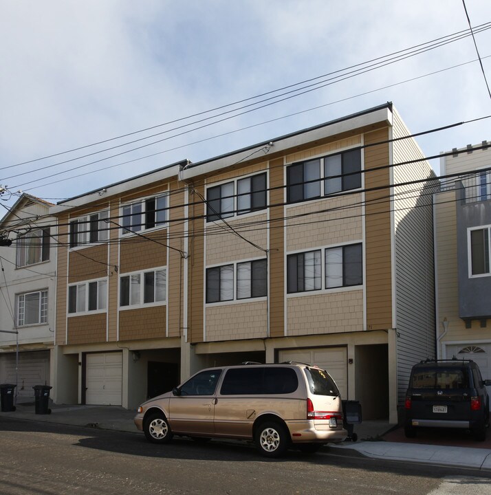 25-31 1st Ave in Daly City, CA - Building Photo