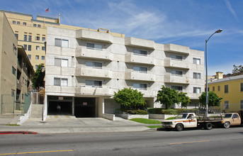 Garden Irolo Apartments in Los Angeles, CA - Building Photo - Building Photo