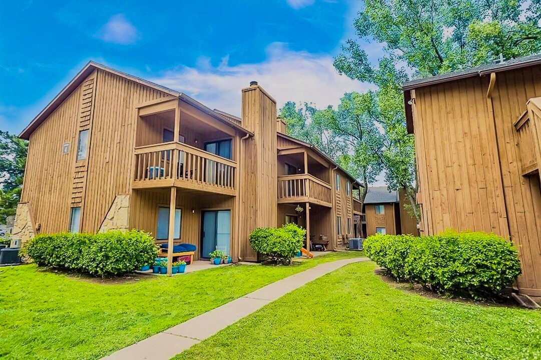 Forrest Grove Apartments in Wichita, KS - Foto de edificio