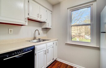 150 Mosside Loop in Seven Fields, PA - Building Photo - Building Photo