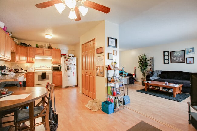 163 Minnesota Ave in Roseville, MN - Foto de edificio - Building Photo