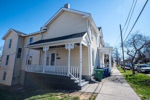 166 N Sandusky St in Delaware, OH - Building Photo