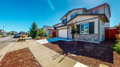 3709 Hillary Ct in Santa Rosa, CA - Building Photo - Building Photo