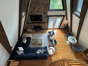 1252 Apple Valley Dr in Howard, OH - Building Photo - Building Photo