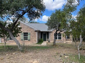 205 Homestead Rd in Kyle, TX - Building Photo - Building Photo