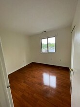 512 Ravens Crest Dr in Plainsboro, NJ - Building Photo - Building Photo