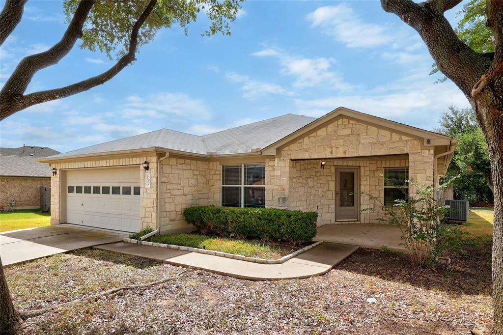 500 Glen Valley Lane in Leander, TX - Foto de edificio