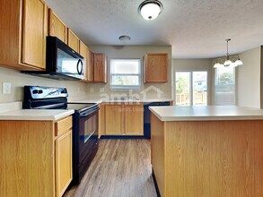 4372 Mahogany Dr in Greenwood, IN - Building Photo - Building Photo