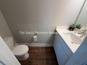 17110 Blue Sage Ln in Urbandale, IA - Building Photo - Building Photo
