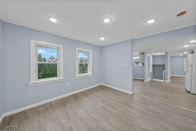 6 1st Ave in Raritan, NJ - Building Photo - Building Photo