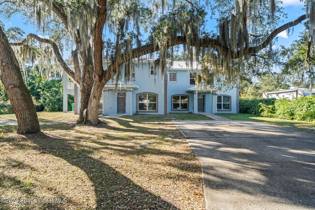 161 West Ct in West Melbourne, FL - Foto de edificio - Building Photo