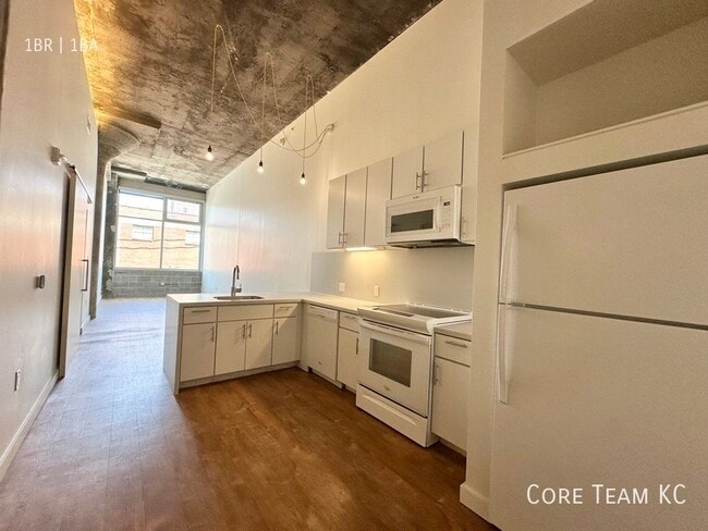 property at 1719 Walnut St