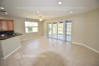 2023 Reston Cir in Royal Palm Beach, FL - Building Photo - Building Photo