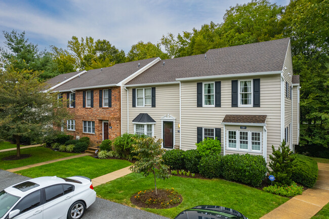 Springhill Farm in Glen Mills, PA - Building Photo - Building Photo