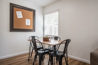 1110 Cedarbrook Dr in Rome, NY - Building Photo - Building Photo